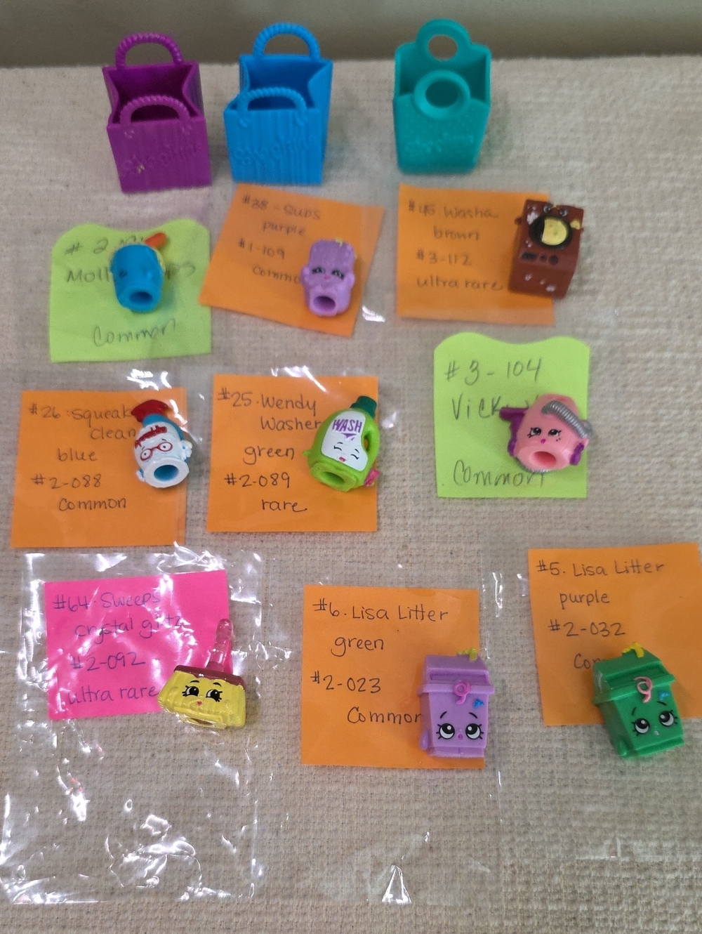 Shopkins Cleaning Laundry Bundle 9 Figures 2 Ultra Rare + 3 Shopping Bags